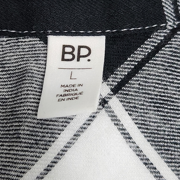 BP flannel plaid button down black white large - Picture 9 of 12